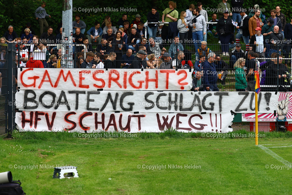NH_Altona93_FCEintrachtNorderstedt_LottoPokal_03052025 | Protestbanner der Fans von Altona 93 gegen die Firma "Gamesright", die weiterhin Sponsor der Oberliga Hamburg sein wird. Jerome Boateng ist seit Mitte April Markenbotschafter des Unternehmens.Fußball I Herren I Lotto Pokal I Saison 2024-2025 I Halbfinale I Altona 93 - FC Eintracht Norderstedt I 03.05.2025 I Adolf-Jäger-Kampfbahn