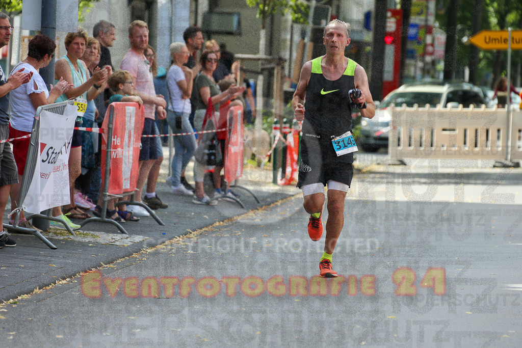 220625_1636_EX1_4750 | Sportfotografie im Rhein-Sieg Kreis, Köln, Bonn, NRW, Rheinland Pfalz, Hessen, etc. Unser Tätigkeitsfeld umfasst den Laufsport vom Volkslauf über den Marathon, Duathlon, Triathon bis zum Ultralauf wie Kölnpfad Ultra oder Schindertrail.