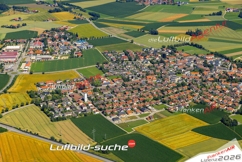 Das Luftbild der Stadt Hohenlinden wurde 2022 vom Flugzeug heraus erstellt (keine Drohnen-Aufnahmen) Aufnahmehöhe ca.450 Meter- hohe Bildauflösung und Druck-Qualität. Garantiert!