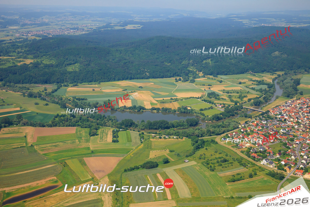 Die Luftaufnahme der Stadt Kemmern wurde vom UL-Flugzeug heraus erstellt ( keine Drohne )- hohe Auflösung für beste Qualität