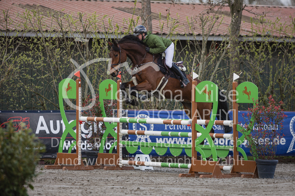 230411_Mühlen_03SprPf-L-317 | Deine schönsten Turniermomente als professionelle Fotos! Entdecke hochwertige Pferdesport-Fotografie im Online-Shop. Jetzt Fotos finden & bestellen!