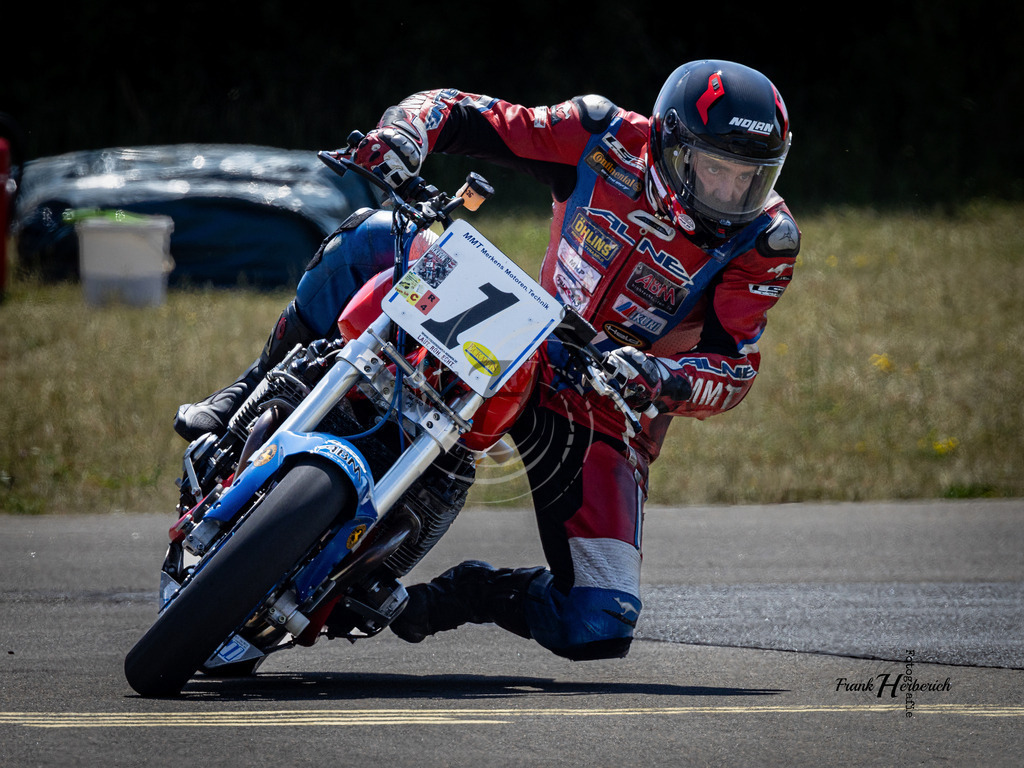 Motorrad Klassik Walldürn 2026 | Frank Herberich Fotografie, Frank Herberich, Fotografie, Hochzeit, Portrait, St. Peter Ording, Ording, Westerhever, Nordsee, Frank Fotografie, Hardheim,  Odenwald,Walldürn, Band,Eventfotografie - Realisiert mit Pictrs.com
