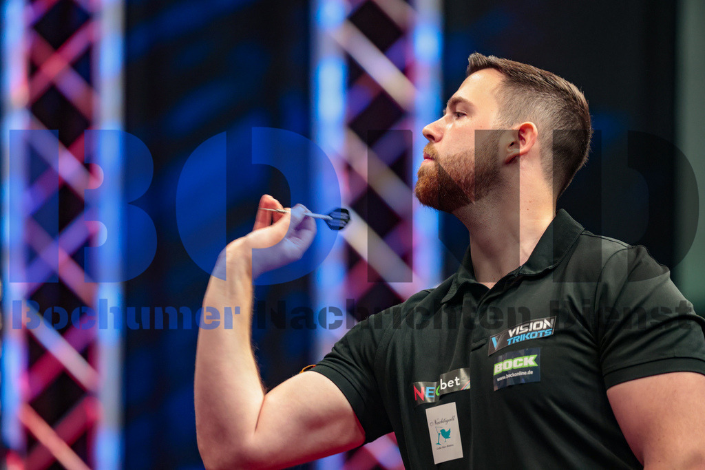 PDC European Darts Open 2024 | {headline}(Foto: Sebastian Sendlak / BOND) - Realisiert mit Pictrs.com