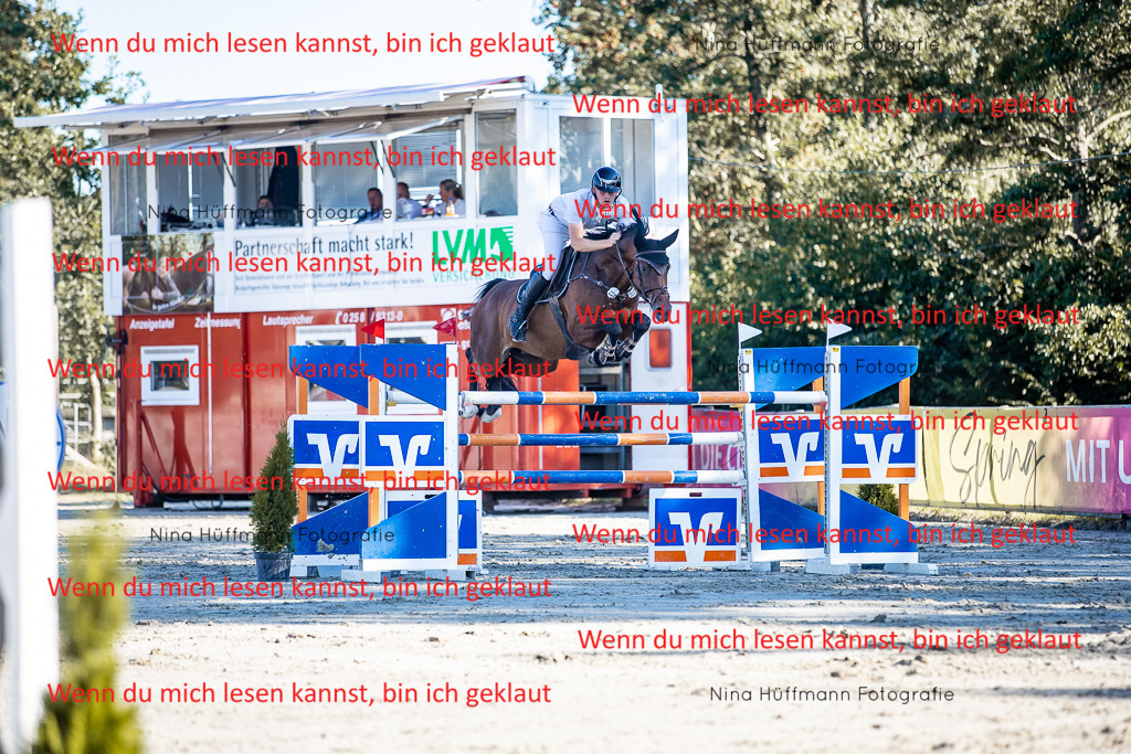BK1A8194 | Turnierbilder Turnierfotos Nina Hüffmann Turnierfotografie Pferdefotografie Tierzeichnung Haustierzeichnung Pferdezeichnung Hundezeichnung Videograf  - Realisiert mit Pictrs.com