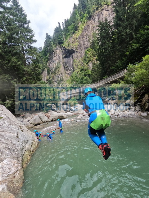 GOPR4794 | Bestelle die Bilder deines Berg- oder Wasser-Abenteuers mit Mountain Sports bequem von zu Hause aus direkt über unseren Online Fotoshop von pictrs.com. - Realisiert mit Pictrs.com