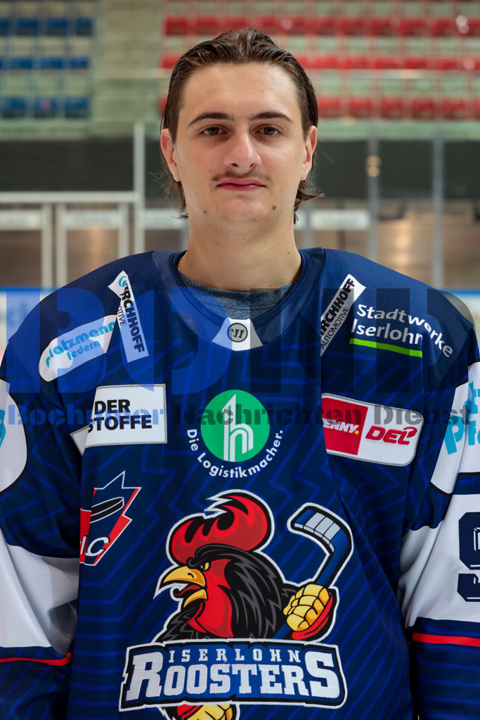 Deutsche Eishockey Liga (DEL): Iserlohn Roosters Teamshooting {date} -  | {headline}(Foto: Sebastian Sendlak / BOND) - Realisiert mit Pictrs.com