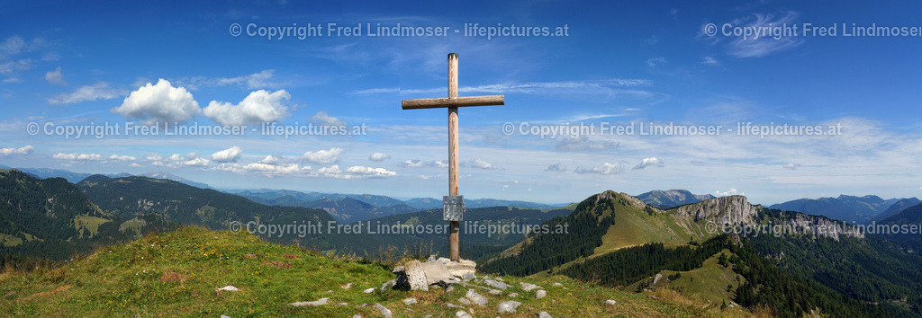 Koenigskogel Gipfelkreuz_ | e - Realisiert mit Pictrs.com