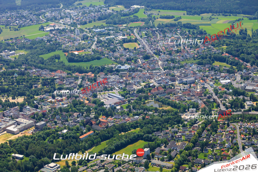 Die Luftaufnahme der Stadt Selb wurde vom UL-Flugzeug heraus erstellt ( keine Drohne )- hohe Auflösung für beste Qualität
