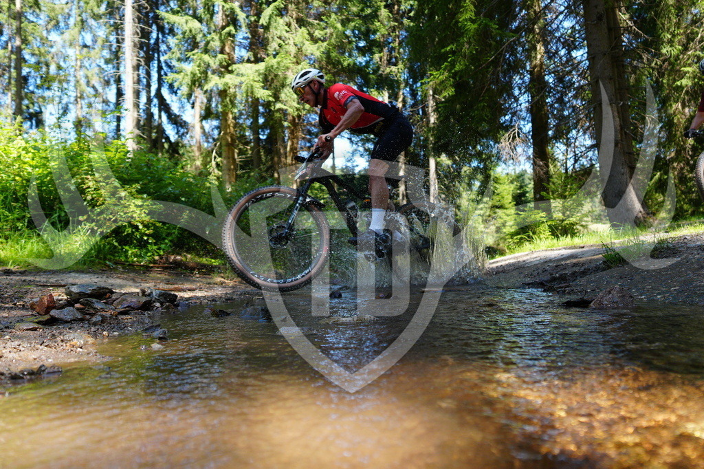 FC604368 | Fotogalerie der Treibjagd im Dunkelwald - Dein MTB Etappenrennen im Erzgebirge - Realisiert mit Pictrs.com