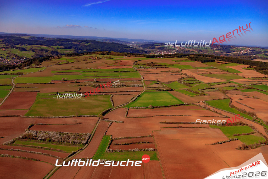Die Luftaufnahme der Stadt Marktrodach wurde 2017 vom Flugzeug heraus erstellt ( keine Drohne )- hohe Auflösung für beste Qualität
