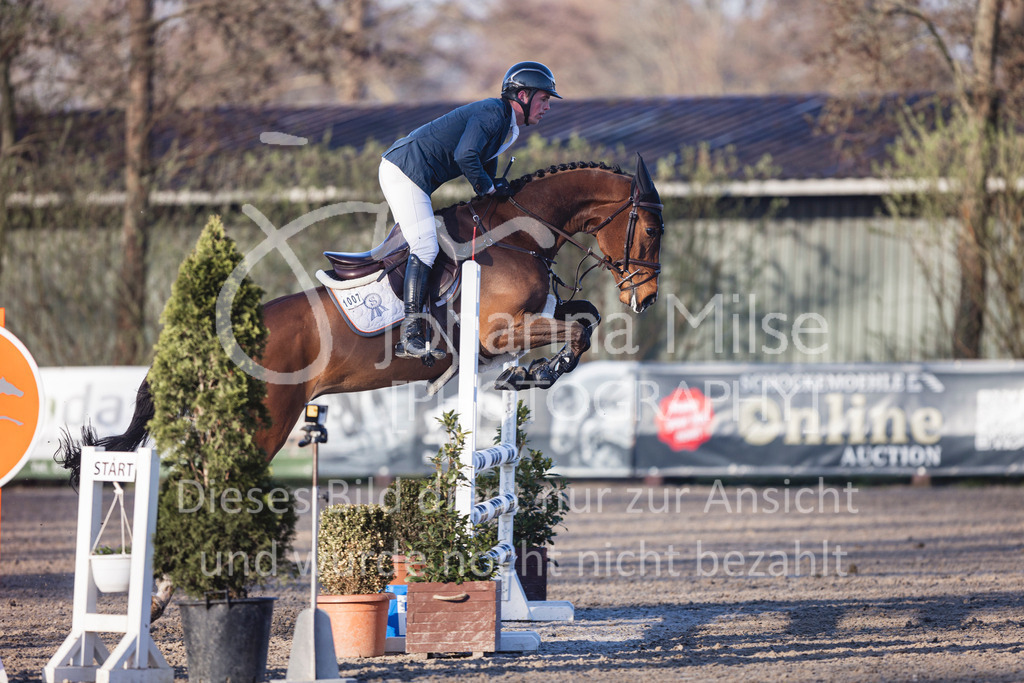 250408_Mühlen_SprPf-A1-131 | Deine schönsten Turniermomente als professionelle Fotos! Entdecke hochwertige Pferdesport-Fotografie im Online-Shop. Jetzt Fotos finden & bestellen!