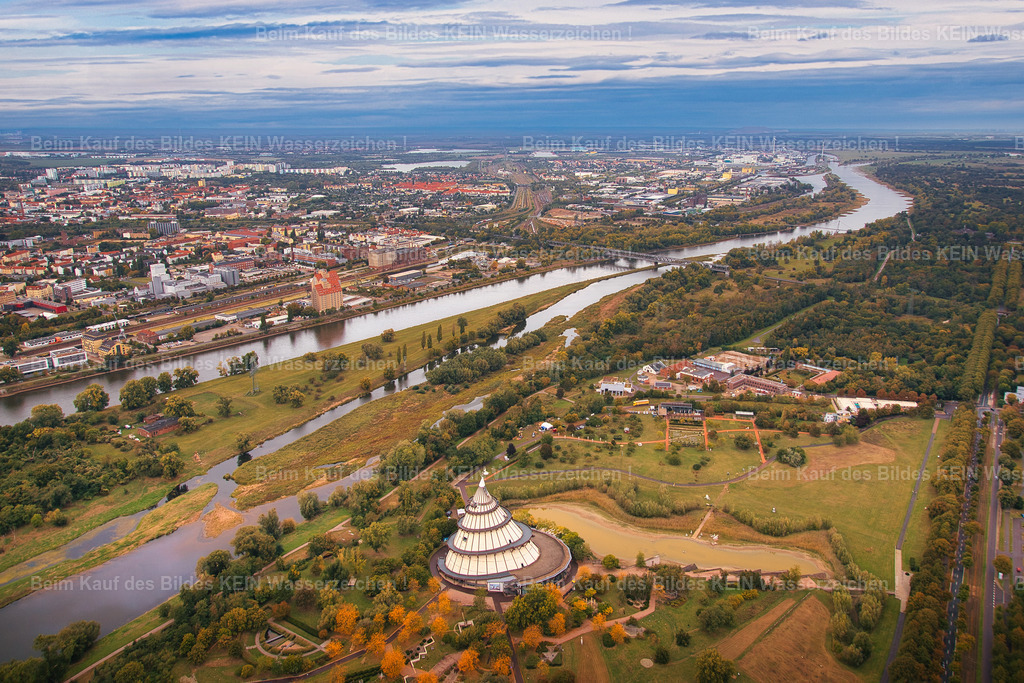 Magdeburg_Elbauenpark_Jahrtausendturm_SWM-Pumpwerk_Elbe_Wissenschaftshafen_9536 | Magdeburg Jahrtausendturm - Realisiert mit Pictrs.com
