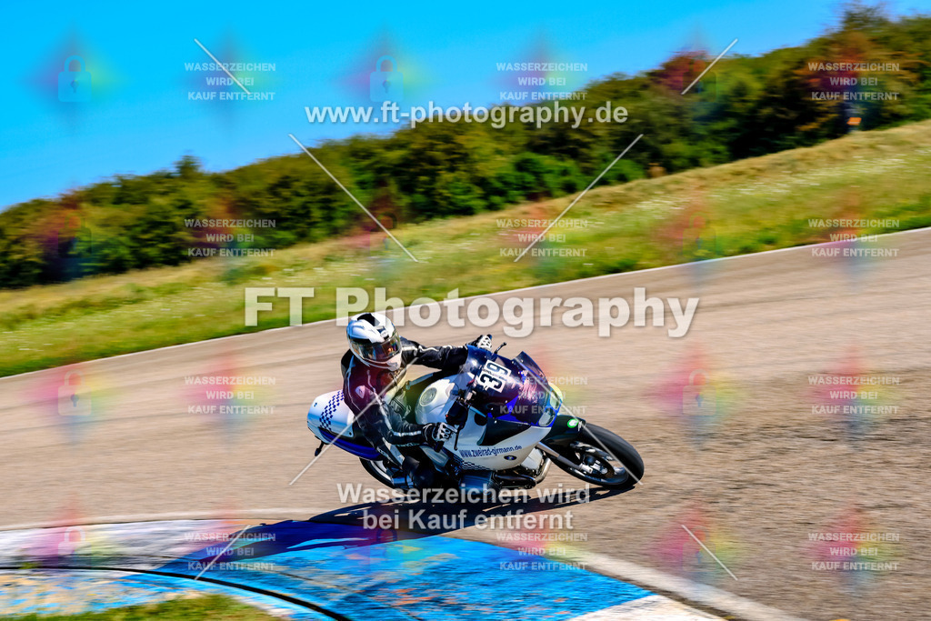 039-2759 | Hier findet Ihr Bilder von Touristenfahrten auf der Nürburgring Nordschleife oder von anderen Veranstaltungen die ich besucht habe. Viel Spass beim Durch Schauen 