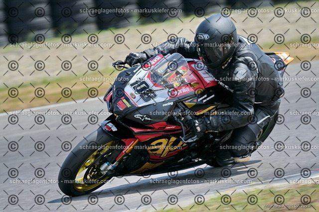 25bt04-1491 | markuskiefer.com - Realisiert mit Pictrs.com