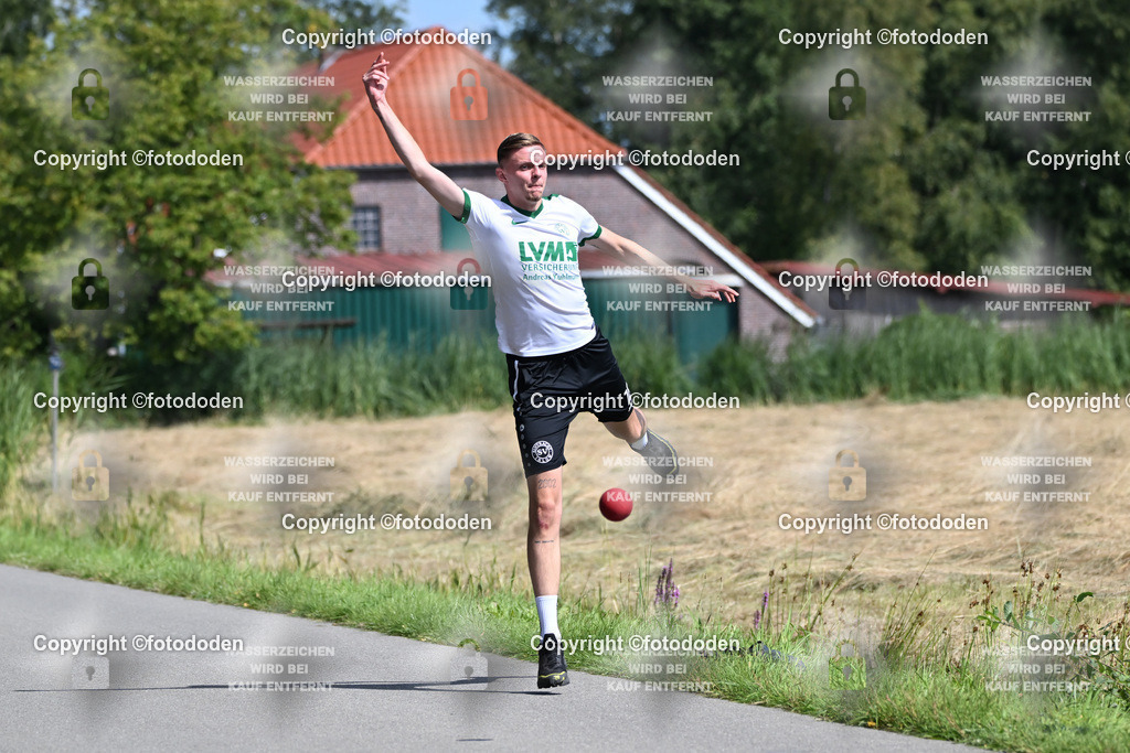 DSC_0980 | Jannek Weber (im Bild) warf mit Stefan Eilts  (beide Ludwigsdorf)