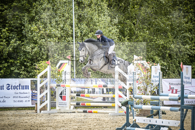 DOS_4856 | Entdecke hochwertige Reitturnierfotos von Foto Oger. Professionell, emotional und authentisch – jetzt Lieblingsmomente im Shop bestellen. - Realized with Pictrs.com