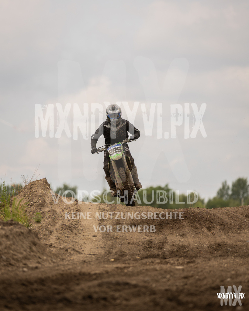 866A1588 | mxndyyvipix