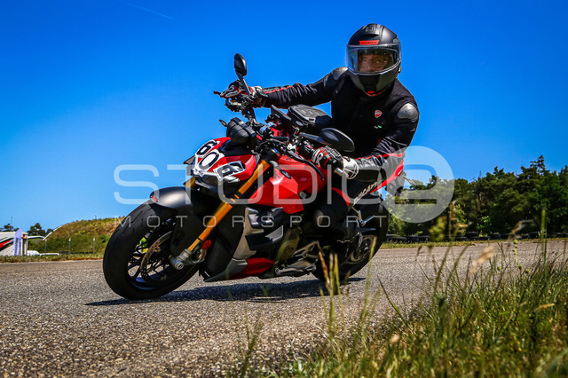0608-260530DCB-028_608 | Deine Full-Service-Agentur für ✔️Videoproduktionen und ✔️Motorsportfotografie Jetzt Angebot anfragen!