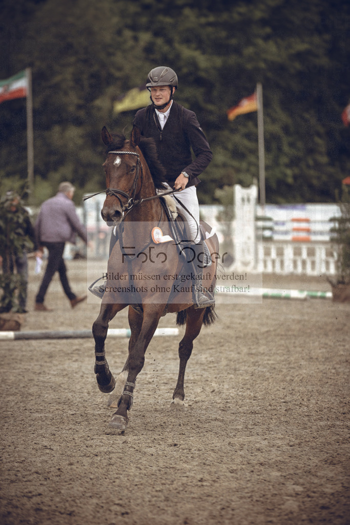 20240530-DOS_3508 | Entdecke hochwertige Reitturnierfotos von Foto Oger. Professionell, emotional und authentisch – jetzt Lieblingsmomente im Shop bestellen.Deutschlandweite Turnierfotografie. - Realisiert mit Pictrs.com