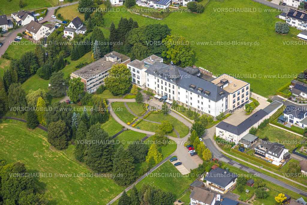 Arnsberg250806918 | Luftbild, Elisabeth-Heim Seniorenheim, Glösingen, Arnsberg, Ruhrgebiet, Nordrhein-Westfalen, Deutschland