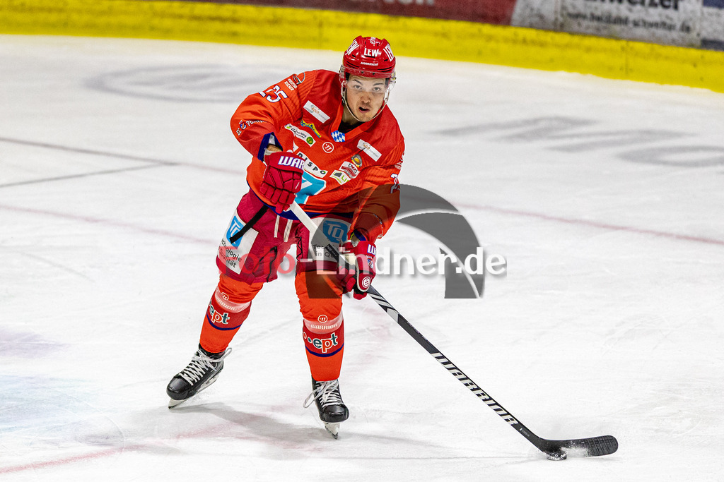 EC Peiting vs EV Lindau Islanders | Eishockey Oberliga Süd 2023/2024, EC Peiting vs EV Lindau Islanders,
Tobias BECK (ECP 25) in Aktion,
2023-10-13 in Peiting (Eisstadion)
25 Tobias BECK (ECP 25)
Copyright: WolfgangxLindner foto-lindner.de
