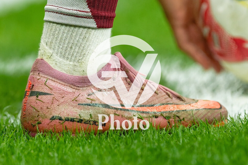 Brack Super League - Servette FC v FC Sion | A shoe is seen during the Brack Super League match between Servette FC and FC Sion at Stade de Geneve in Geneva, Switzerland