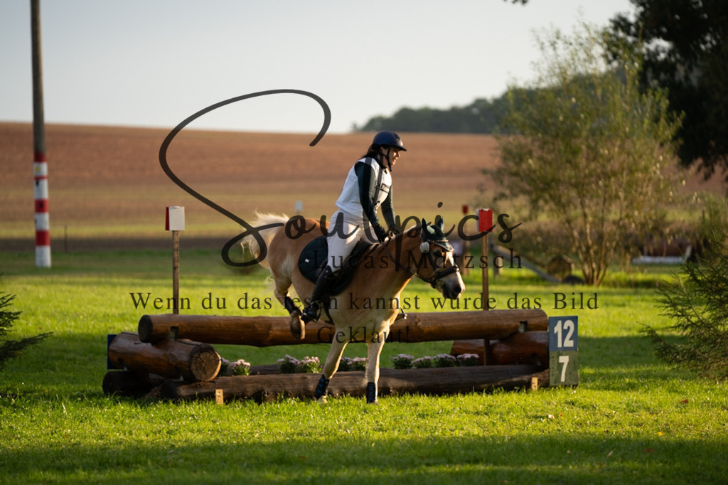 A7V02851 | Turnier/Reitfotograf