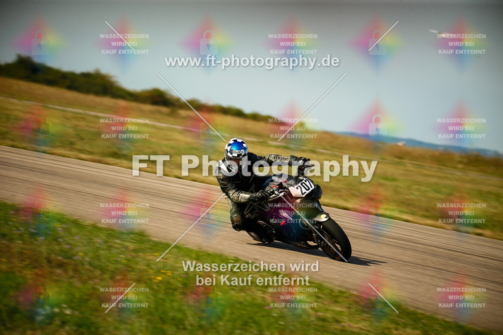 _MOT5866 | Hier findet Ihr Bilder von Touristenfahrten auf der Nürburgring Nordschleife oder von anderen Veranstaltungen die ich besucht habe. Viel Spass beim Durch Schauen 