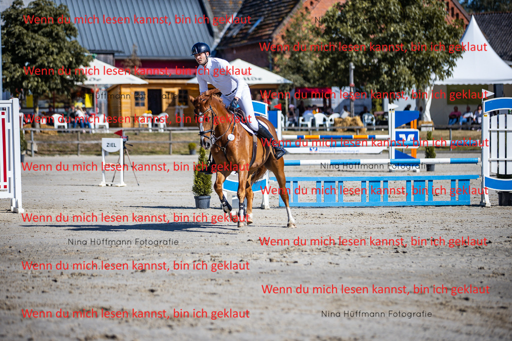 BK1A5644 | Turnierbilder Turnierfotos Nina Hüffmann Turnierfotografie Pferdefotografie Tierzeichnung Haustierzeichnung Pferdezeichnung Hundezeichnung Videograf  - Realisiert mit Pictrs.com