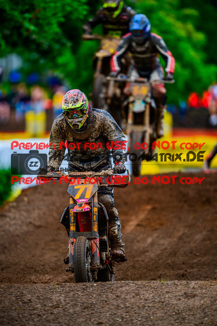 MaZZes_FotoMatrix_240818_6007705_6467 | S2