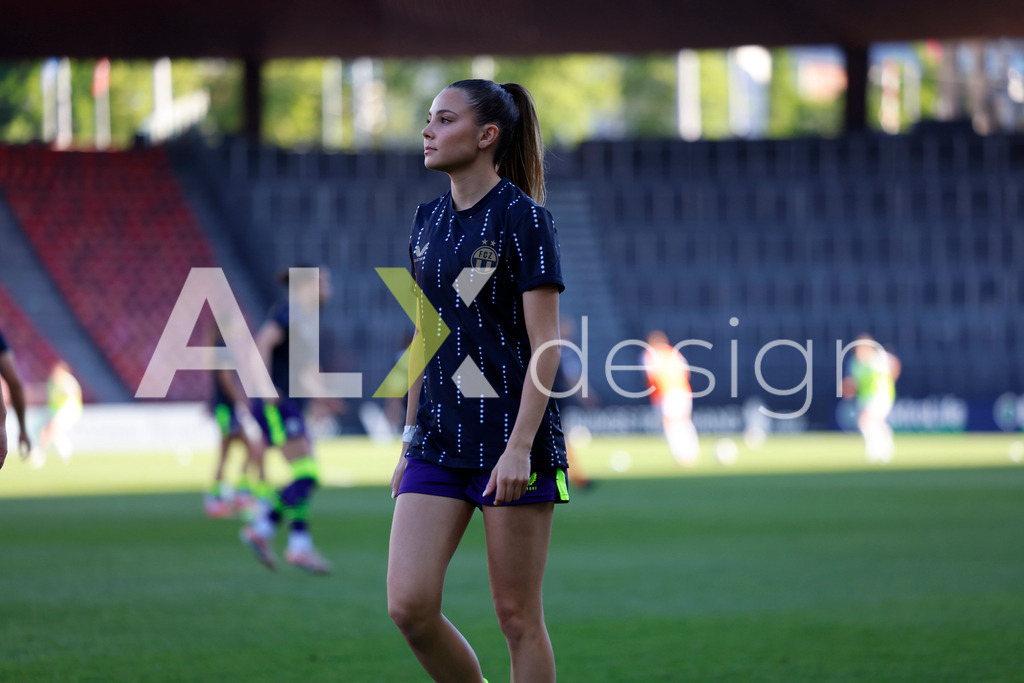 GC Zürich vs FC Zürich - AXA Women’s Super League Playoffs - Stadion Letzigrund | BORBÁLA VINCZE of FC Zürich before the AXA Women’s Super League Playoffs quarter-final second leg between GC Zürich and FC Zürich at Stadion Letzigrund, Zurich, Switzerland. - Realisiert mit Pictrs.com