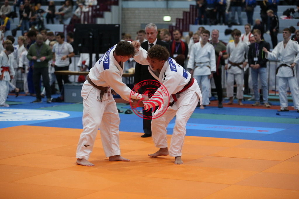 AT3Y1962 | Fotos vom Adler Cup - Pictures from Adler Cup

Hier findet Ihr alle Eindrücke und großen Momente der Adler Cup Wochenenden. Here you will find all impressions and great moments of the Adler Cup weekends. - Realisiert mit Pictrs.com