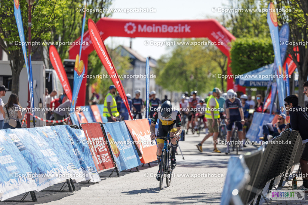 VJ__5279 | Neusiedlersee Radmarathon 2026@sportshot_your_pictrs #yourpictures#roadtowm2029 #nrm #neusiedlerseeradmarathon #neusiedlersee #neusiedlerseetourismus #burgenland #mörbisch #nrm26 #burgenlandtourismus #voglundco #poweredbyburgenlandtourismus #radsport #rad #marathon #ucigranfondo #visitburgenland #ucigranfondoworldseries