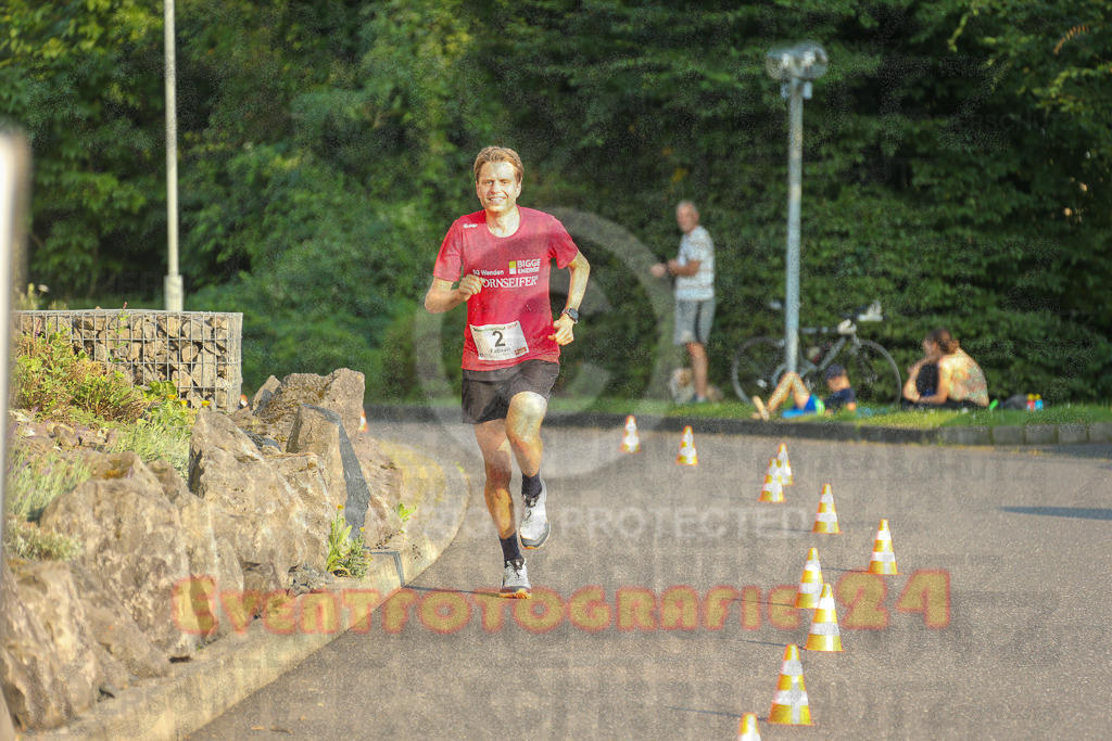 240802_1857_EX1_5924 | Sportfotografie im Rhein-Sieg Kreis, Köln, Bonn, NRW, Rheinland Pfalz, Hessen, etc. Unser Tätigkeitsfeld umfasst den Laufsport vom Volkslauf über den Marathon, Duathlon, Triathon bis zum Ultralauf wie Kölnpfad Ultra oder Schindertrail.