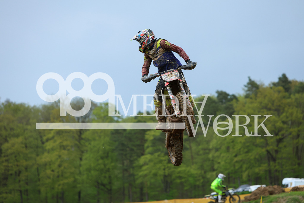 5E6A4830 | 989 MEDIAWORK