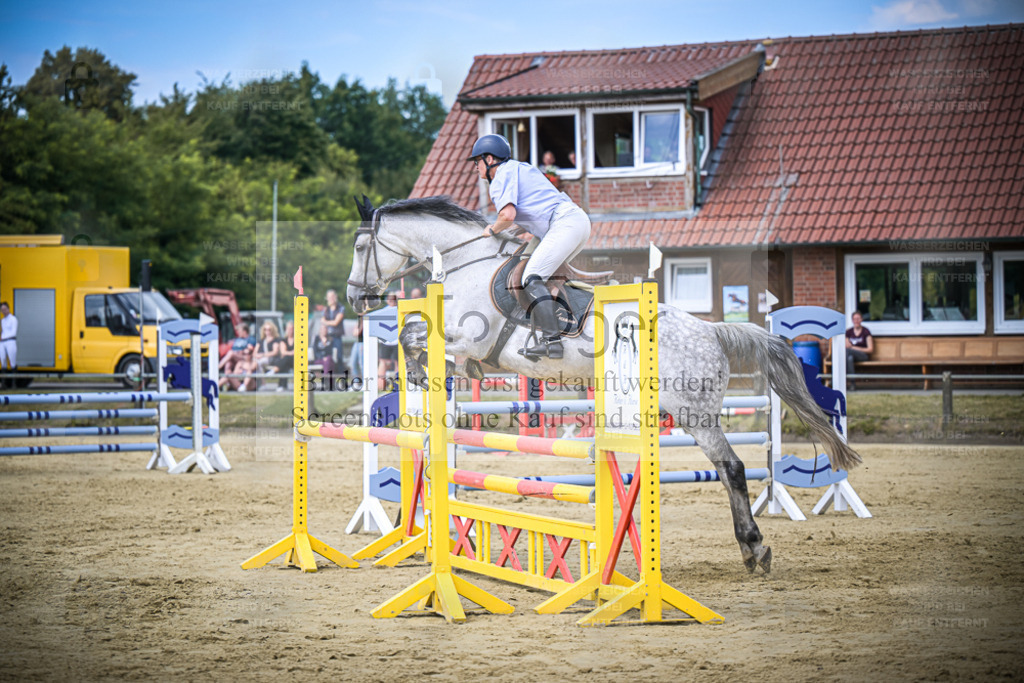 DOS_2866 | Entdecke hochwertige Reitturnierfotos von Foto Oger. Professionell, emotional und authentisch – jetzt Lieblingsmomente im Shop bestellen. - Realisiert mit Pictrs.com