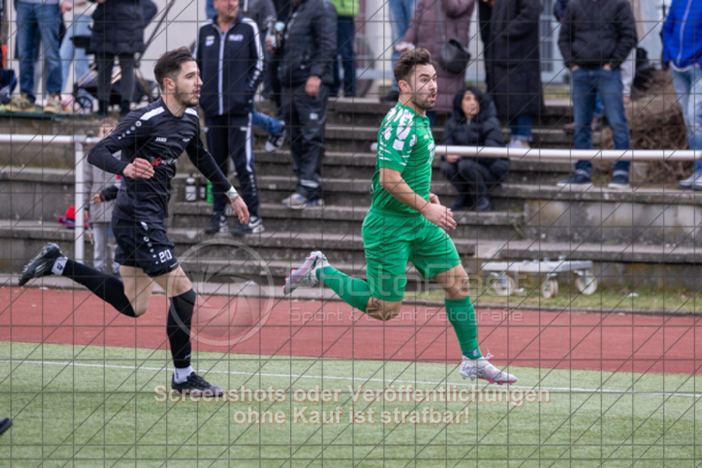 20250323_155625_0320 | #,TSV Wäschenbeuren (grün) vs. KSG Eislingen (schwarz), Fussball, Kreisliga A3 - Bezirk Neckar/Fils, 19. Spieltag, Saison 2024/2025, Kunstrasenplatz, Maitiser Straße , 73116 Wäschenbeuren, 23.03.2025 - 15:00 Uhr,Foto: PhotoPeet-Sportfotografie/Peter Harich