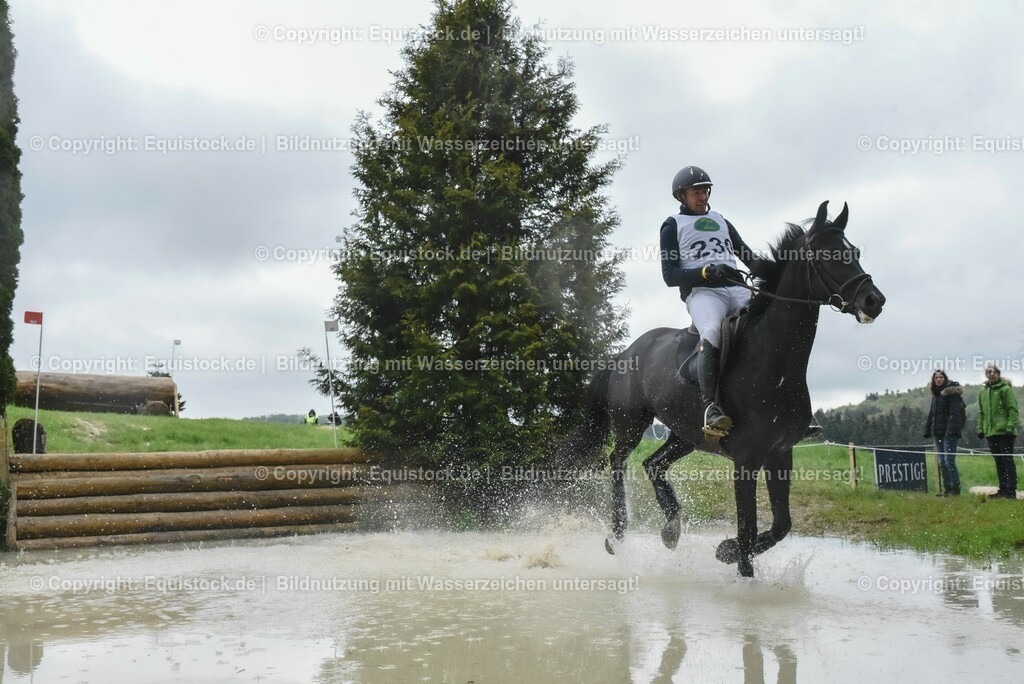 20230513_CCI2_Section2_Gelände_0480 | equistock