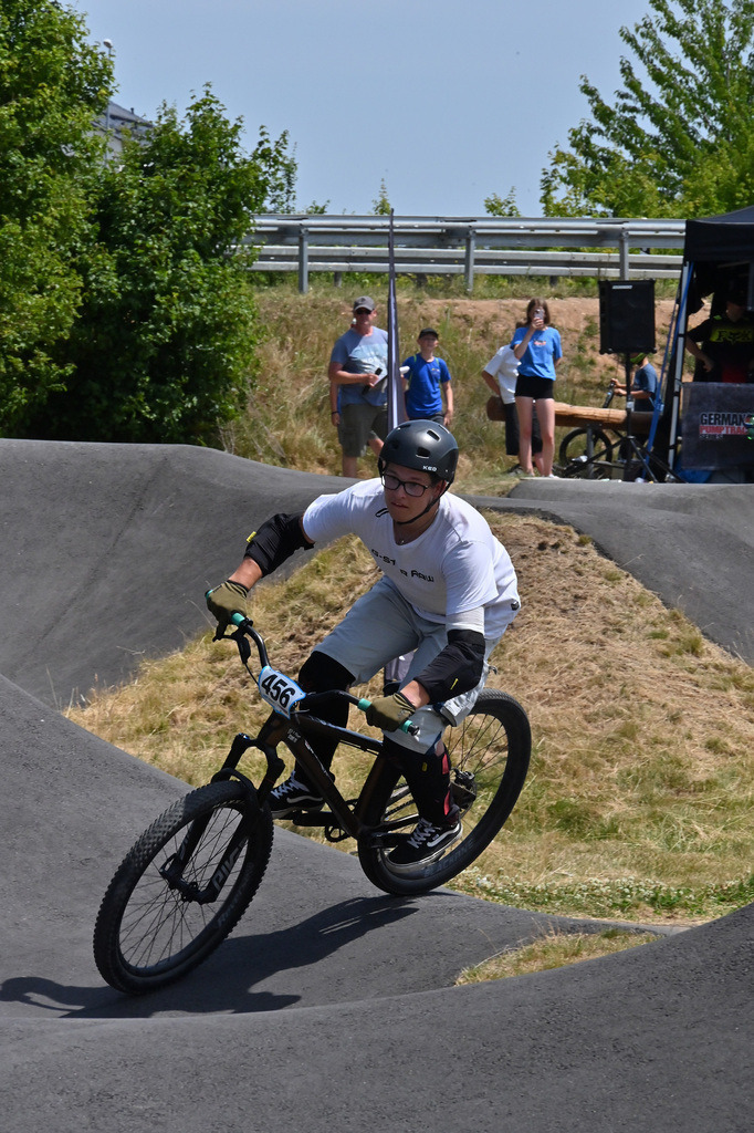 DSC_6885-cam-florian | German Pumptrack Series - Realisiert mit Pictrs.com