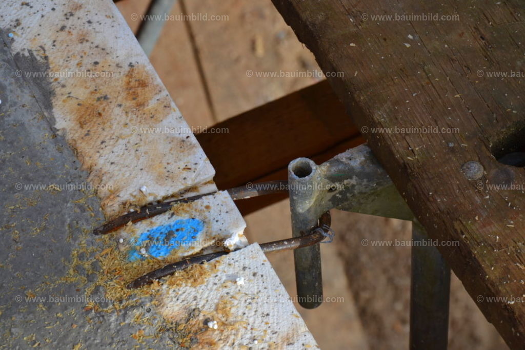 bib-hbablauf-rohbau-abkd-0095 | Nach LV-Leistungsgruppen sortierte Detailfotos über den Bau eines Hauses. Alle Hausbau-Bilder direkt vom Urheber und Autor der Website Haus-Selber-Bauen.com