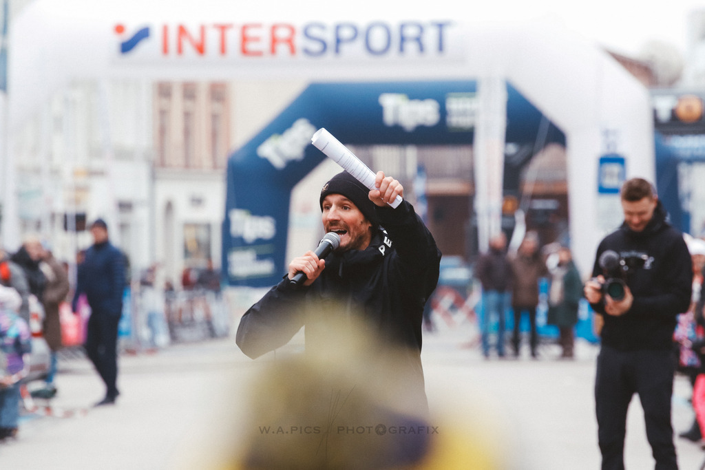 AW_20231231awmac6783 | WELS, 31.12.2023, Sparkasse Silvesterlauf Wels 2023 , Image shows: Photo: WAPICS / Andreas Willdoner
