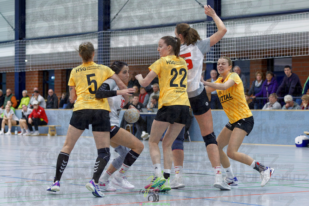 Frauen Oberliga Mitte (HHV); HSG Eibelshausen/Ewersbach - HSG Wettenberg II | Frauen Oberliga Mitte (HHV); HSG Eibelshausen/Ewersbach - HSG Wettenberg II am 13.12.2025 in Steinbrücken (Sporthalle am Hammerweiher)Photo © 2025 - Jörg Heinrich - Realisiert mit Pictrs.com
