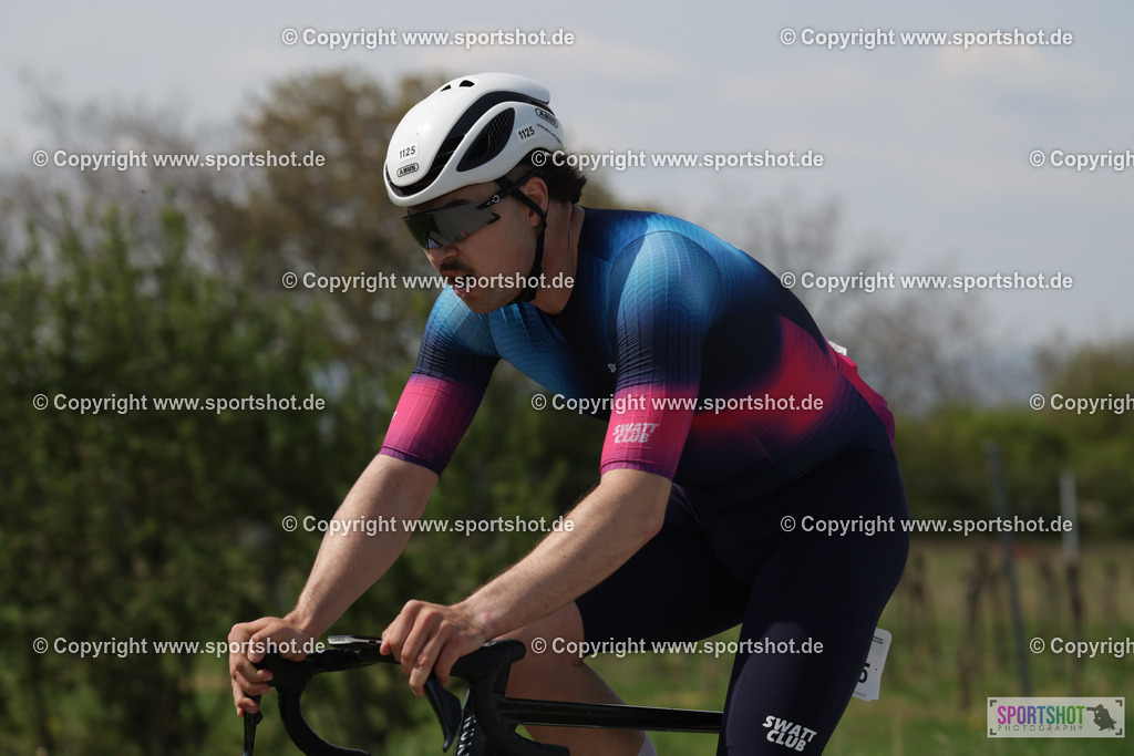 368A4220 | Neusiedlersee Radmarathon 2026@sportshot_your_pictrs #yourpictures#roadtowm2029 #nrm #neusiedlerseeradmarathon #neusiedlersee #neusiedlerseetourismus #burgenland #mörbisch #nrm26 #burgenlandtourismus #voglundco #poweredbyburgenlandtourismus #radsport #rad #marathon #ucigranfondo #visitburgenland #ucigranfondoworldseries