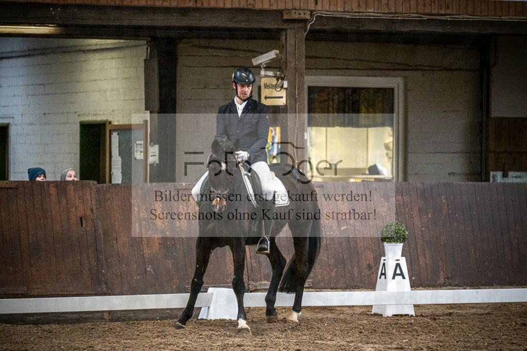 DOS_1311 | Entdecke hochwertige Reitturnierfotos von Foto Oger. Professionell, emotional und authentisch – jetzt Lieblingsmomente im Shop bestellen.Deutschlandweite Turnierfotografie. - Realisiert mit Pictrs.com