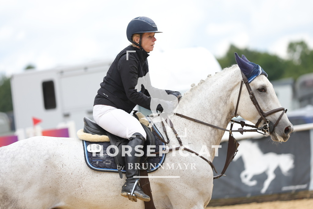 0P6A4820 | Willkommen bei Brunnmayr - Design & Fotografie – Ihrem Spezialisten für Reitturniere und Pferdeveranstaltungen in Oberösterreich, Salzburg und Bayern! Seit über 17 Jahren sind wir leidenschaftlich dabei.