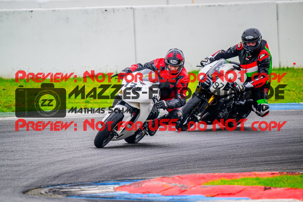 MaZZes_FotoMatrix_240614_6007705_4537 | GELB