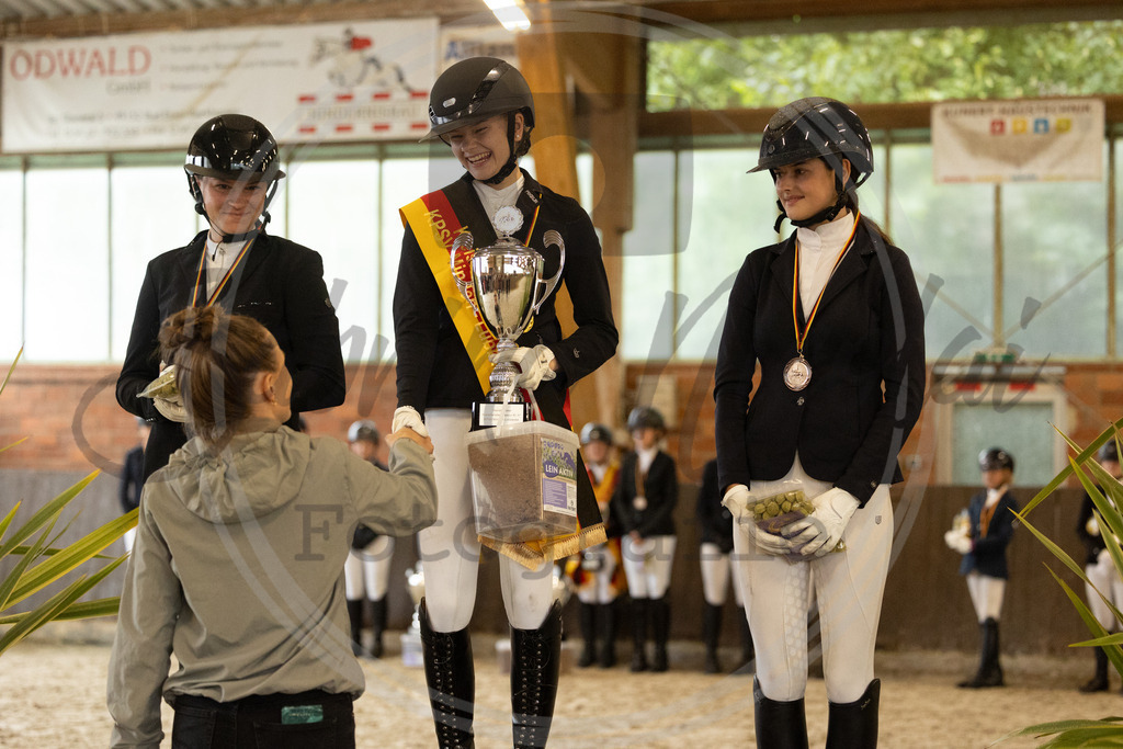 994A2833 | sabrinanicolaifotografie - Realisiert mit Pictrs.com