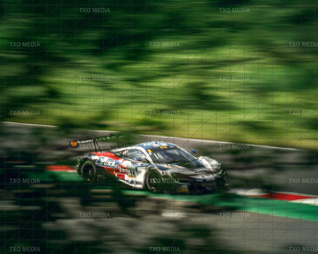 _TXM5785-Bearbeitet | Exklusive Motorsport-Fotografie aus Leipzig von TXO Media – für Rennfahrer, Teams & Sponsoren. Sausemuth liefert starke Bilder, die Emotion zeigen. Jetzt buchen & glänzen! - Realisiert mit Pictrs.com