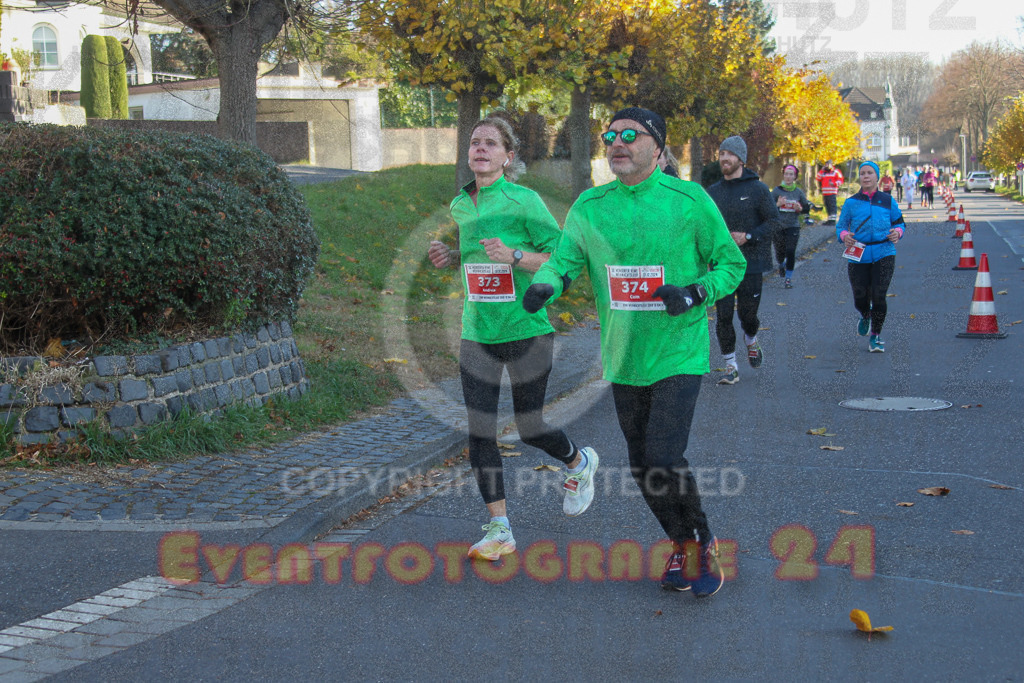 241201_1241_EV4_3200 | Sportfotografie im Rhein-Sieg Kreis, Köln, Bonn, NRW, Rheinland Pfalz, Hessen, etc. Unser Tätigkeitsfeld umfasst den Laufsport vom Volkslauf über den Marathon, Duathlon, Triathon bis zum Ultralauf wie Kölnpfad Ultra oder Schindertrail.