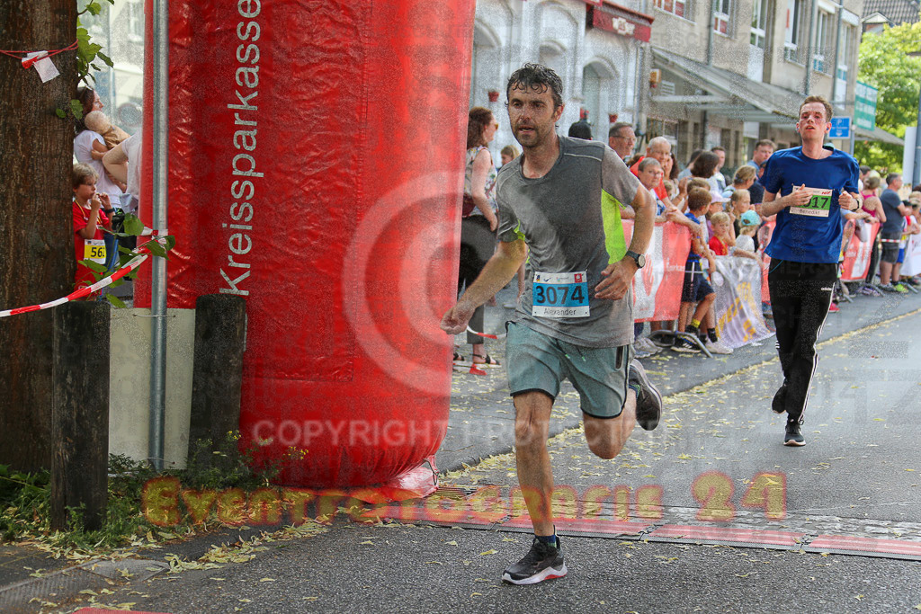 220625_1651_EX1_5188 | Sportfotografie im Rhein-Sieg Kreis, Köln, Bonn, NRW, Rheinland Pfalz, Hessen, etc. Unser Tätigkeitsfeld umfasst den Laufsport vom Volkslauf über den Marathon, Duathlon, Triathon bis zum Ultralauf wie Kölnpfad Ultra oder Schindertrail.